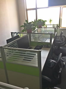 深圳辦公設備急轉 12套卡位屏風、電腦、沙發、老板桌全套9成新低價轉讓